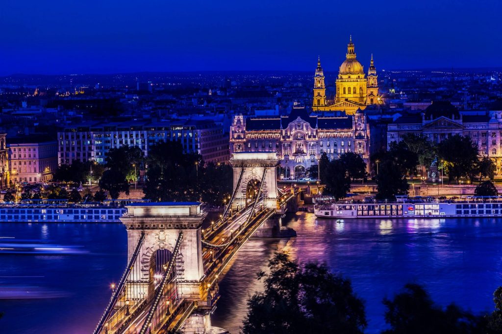 Budapest Travel - Luxury Vacations With AssistAnt