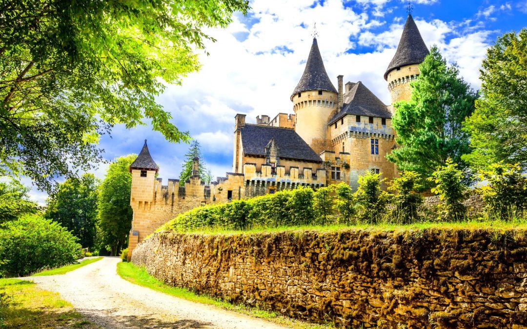 Castle Hotels in Europe - Luxury Accomidations - AssistAnt Luxury Travel
