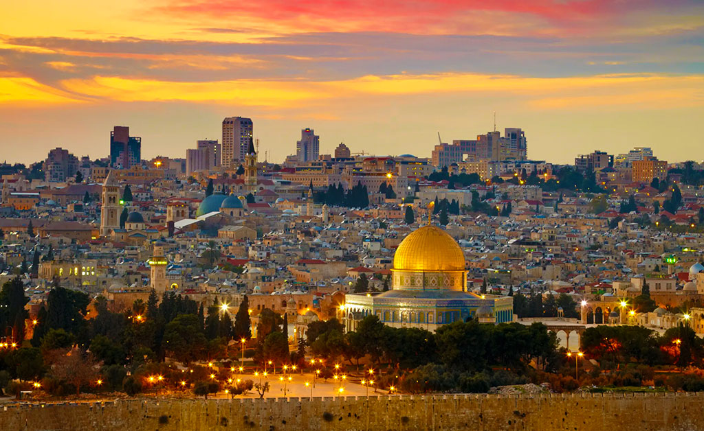AssistAnt---Spend-The-Holidays-In-Jerusalem