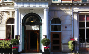 Can-You-Help-Me-Find-A-Luxury-Hotel-In-London-ASA